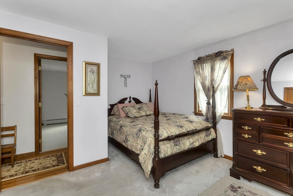 8 Tara Cir
