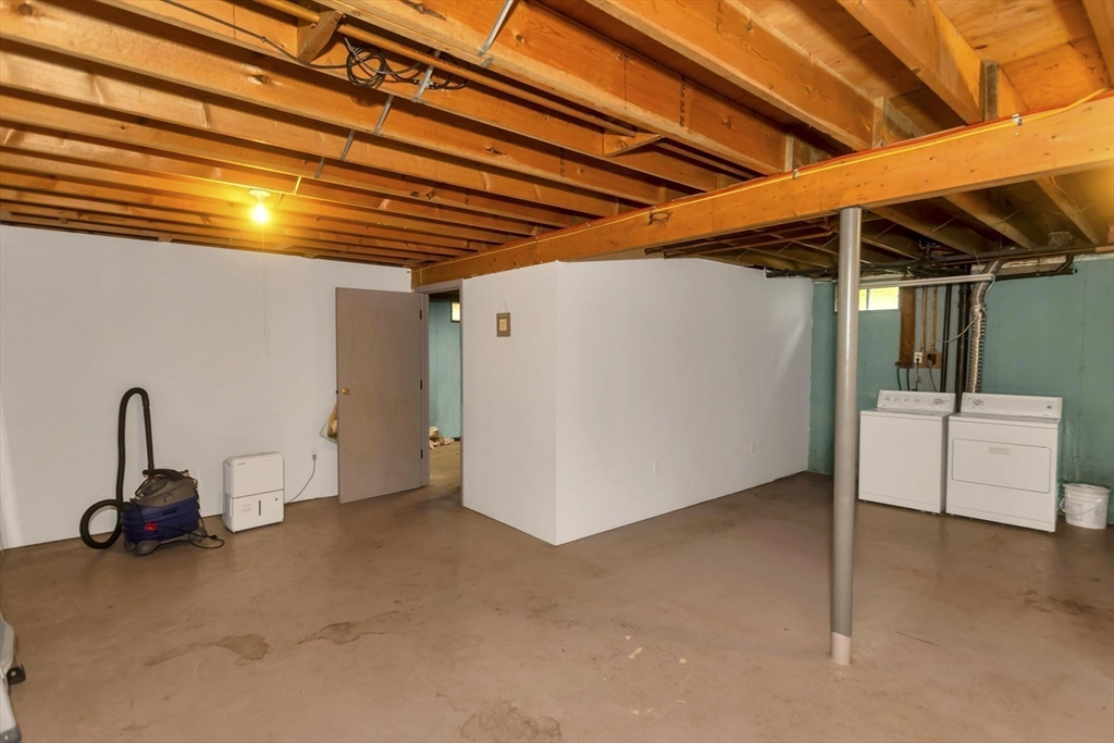 8 Tara Cir