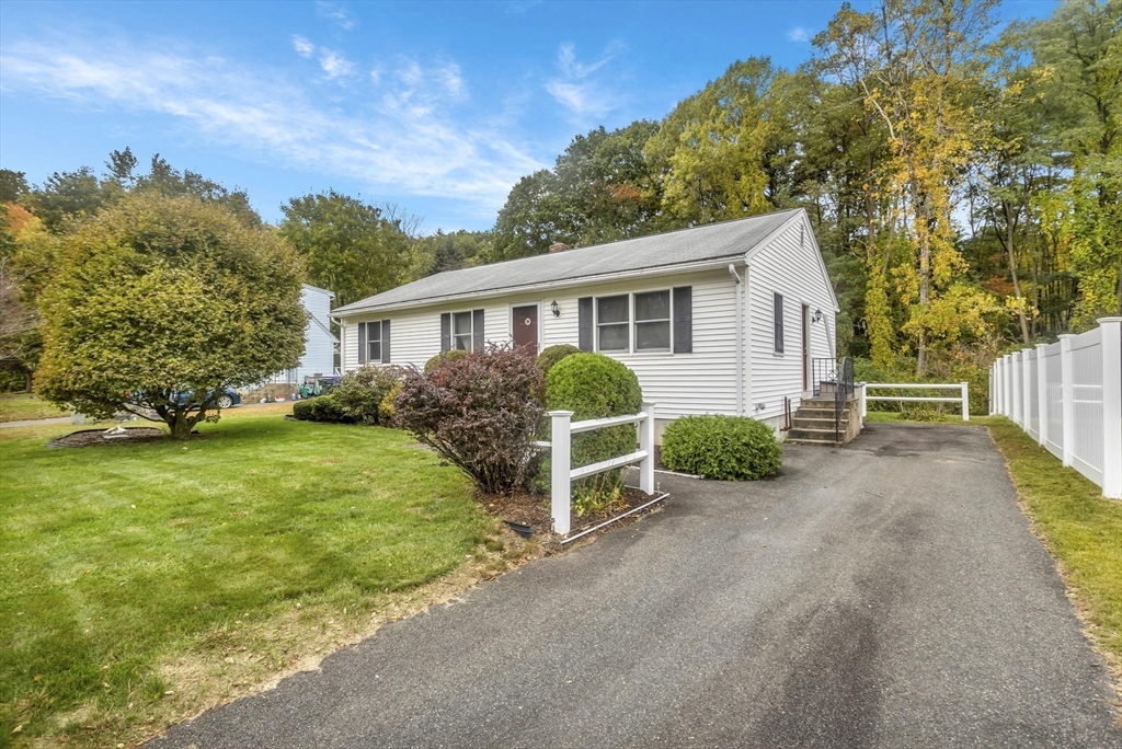 8 Tara Cir