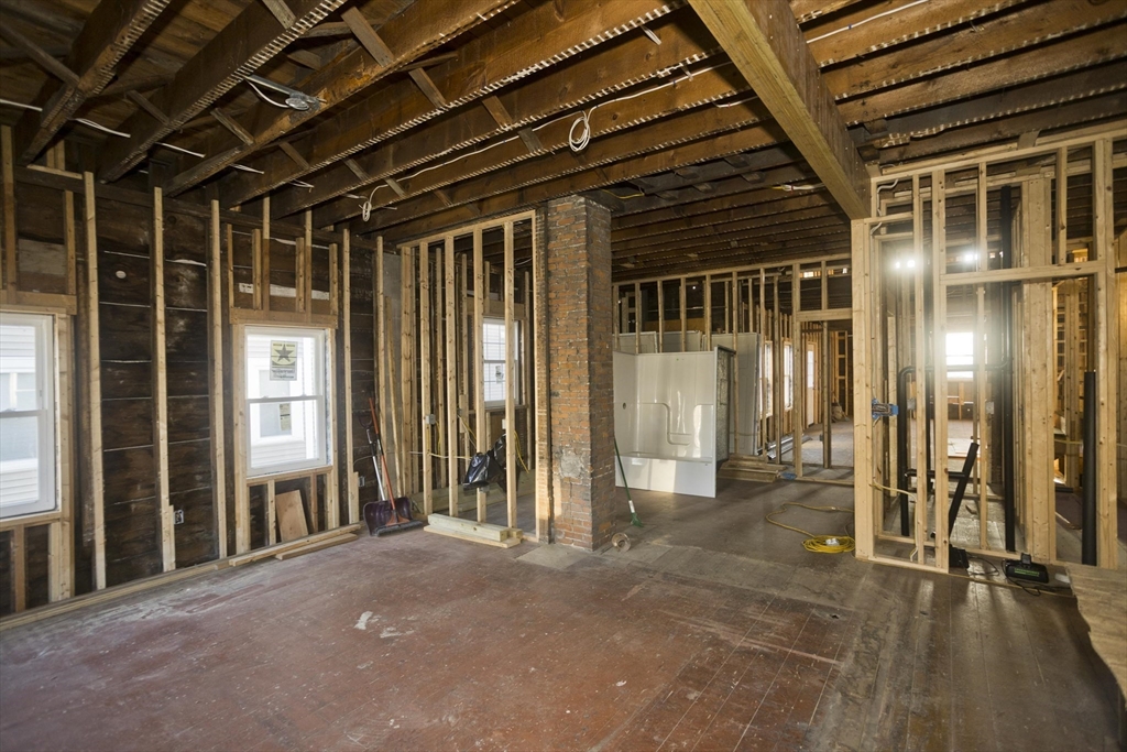 86-88 Conway St