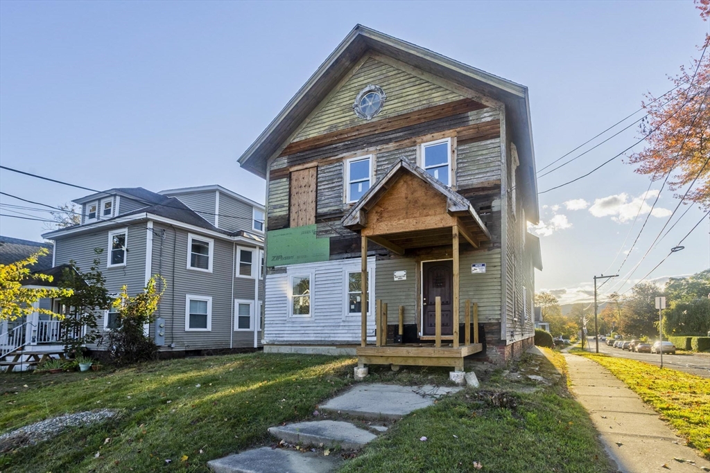 86-88 Conway St