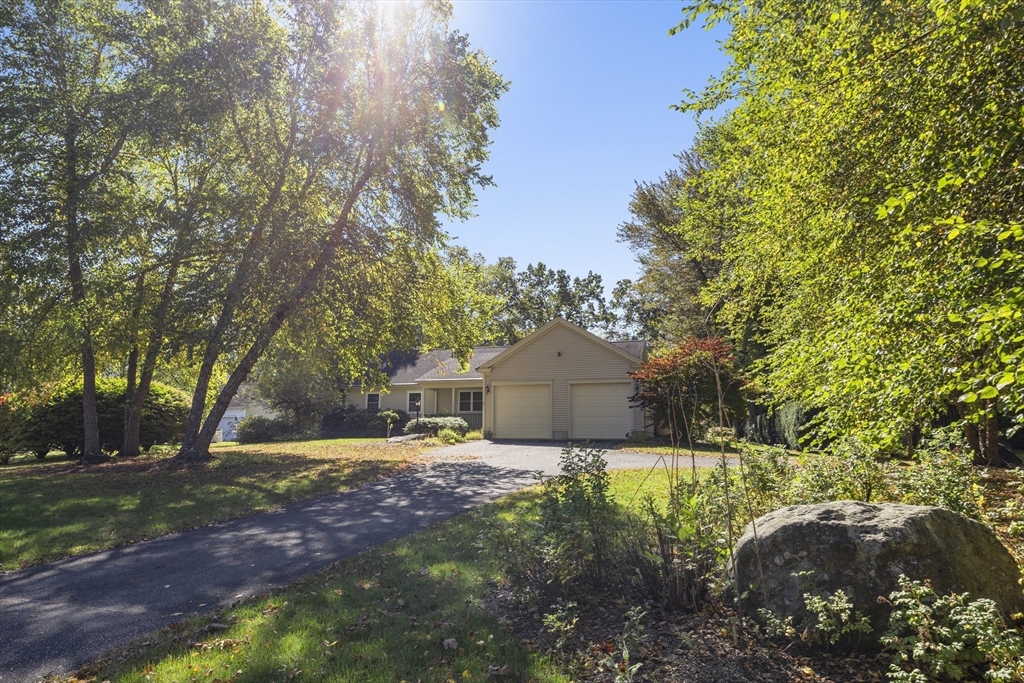 11 Sheerman Ln