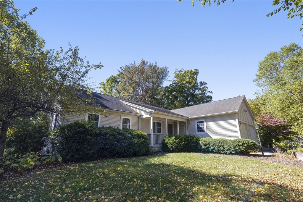 11 Sheerman Ln
