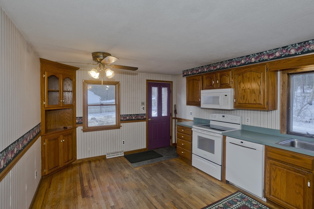31 Leadmine Rd