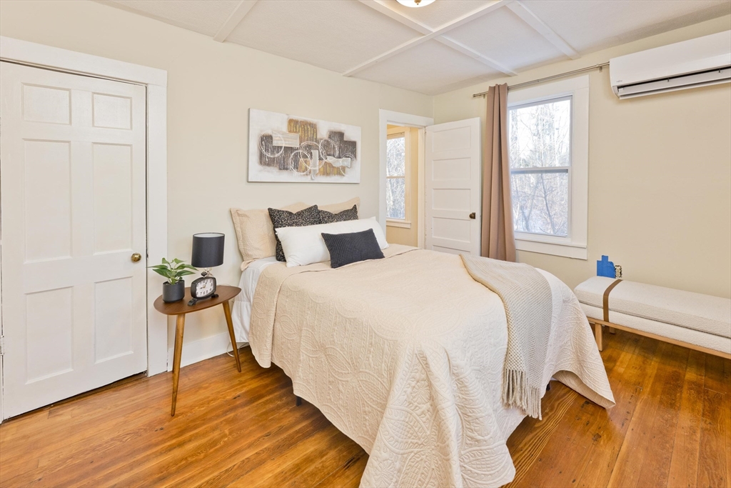 137 Old Amherst Rd