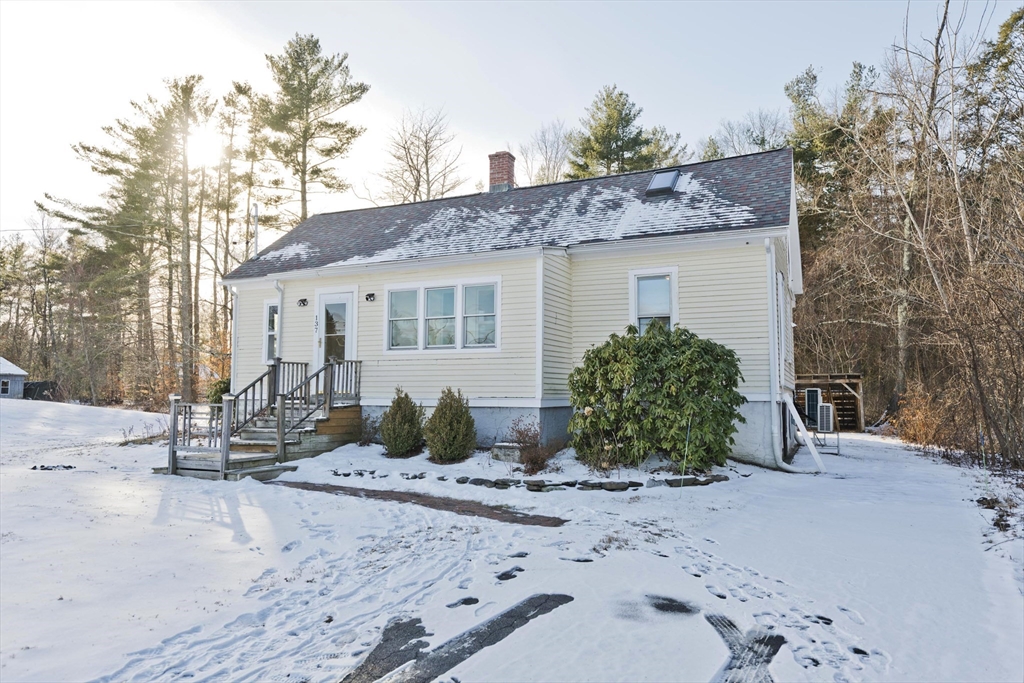 137 Old Amherst Rd