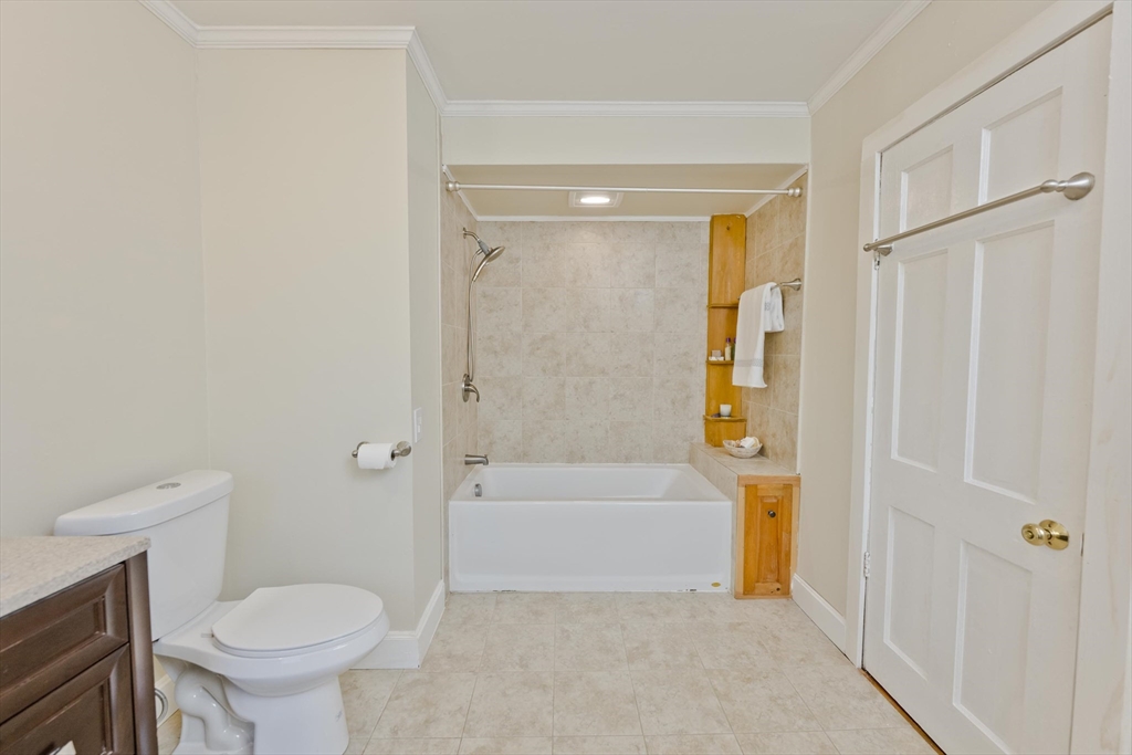 137 Old Amherst Rd
