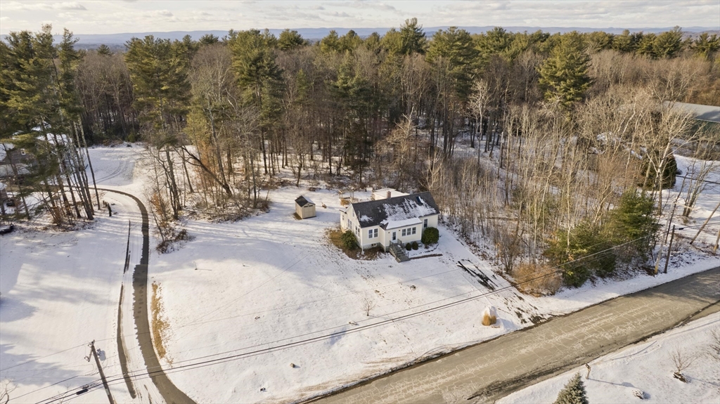 137 Old Amherst Rd
