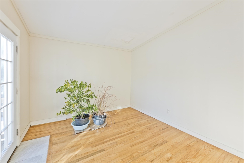 137 Old Amherst Rd
