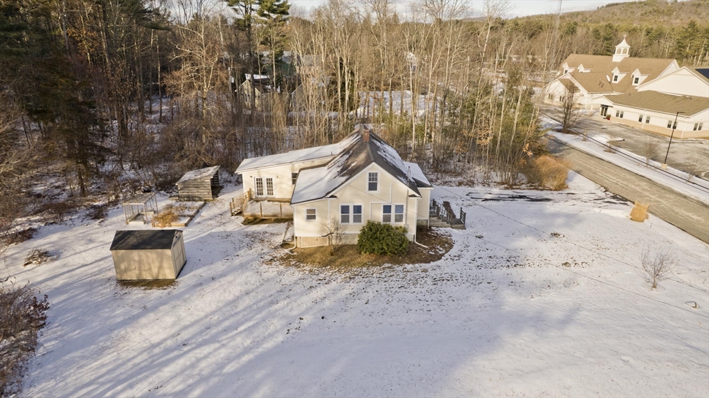 137 Old Amherst Rd