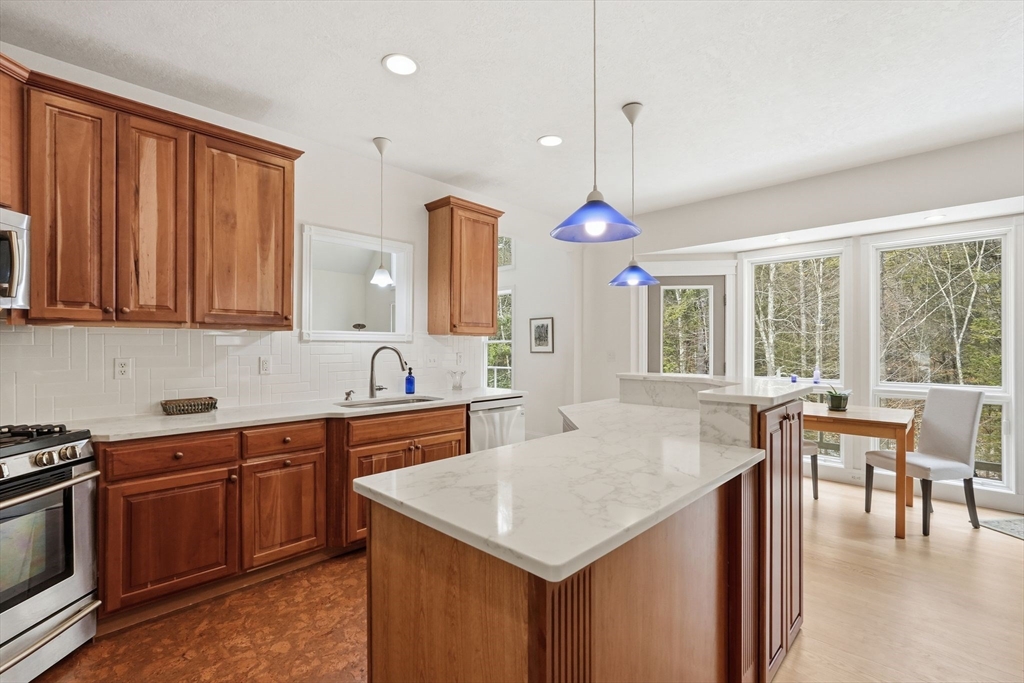 16 N Valley Rd