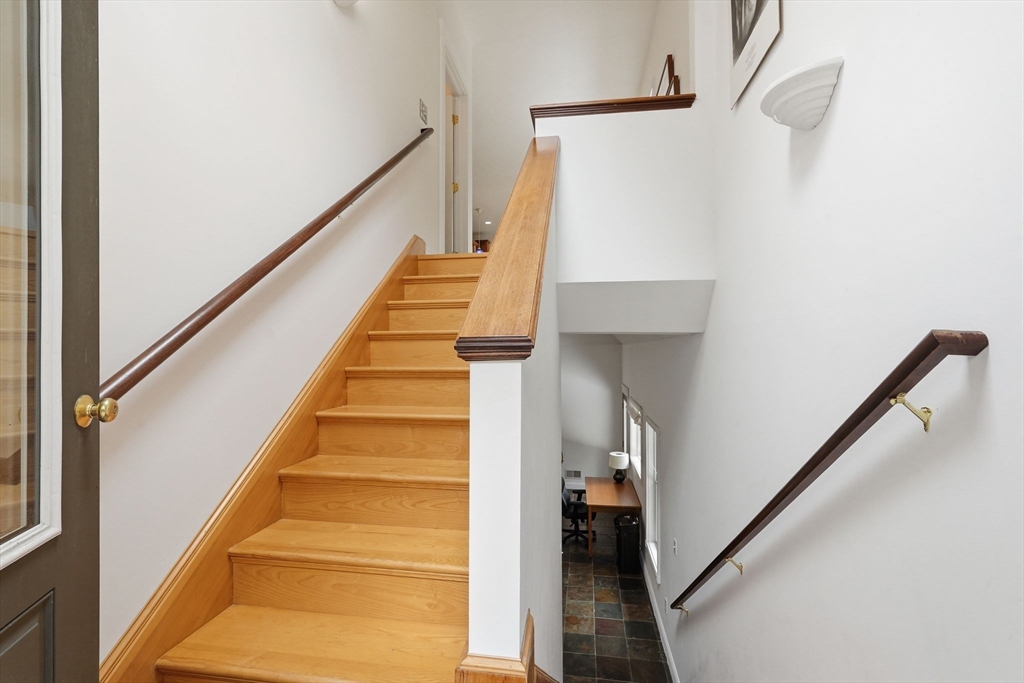16 N Valley Rd