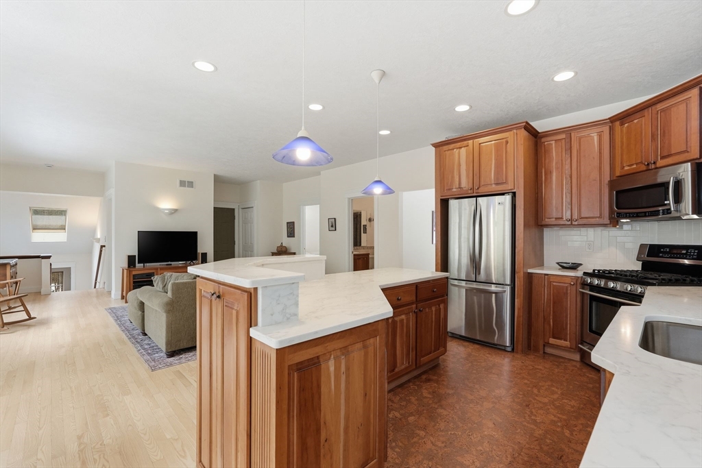 16 N Valley Rd