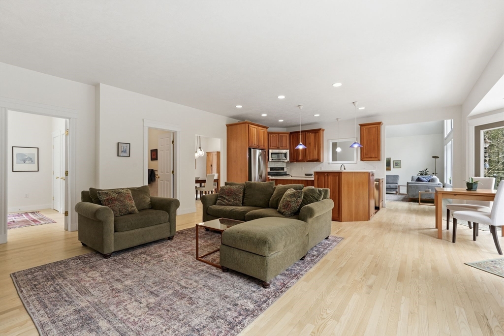 16 N Valley Rd