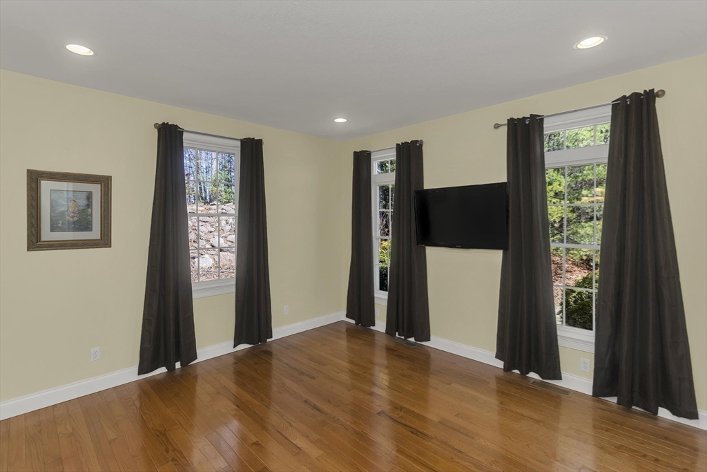 333 Stebbins St