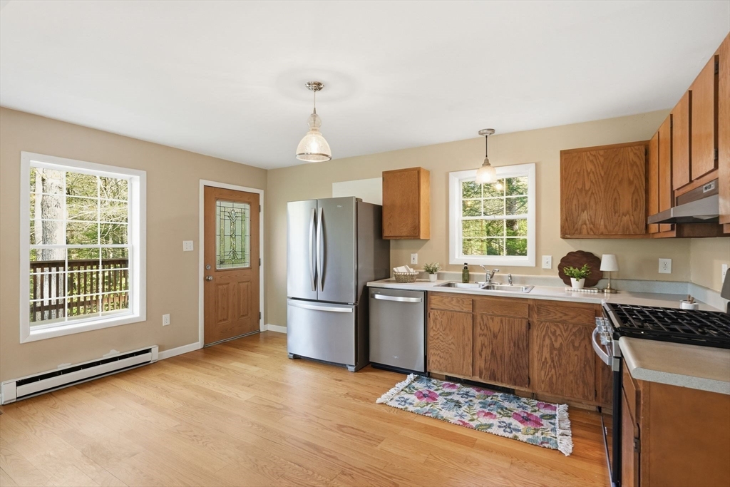 305 W Pelham Rd