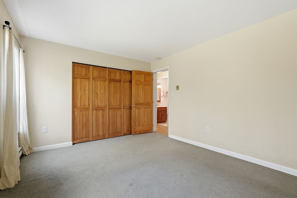 305 W Pelham Rd
