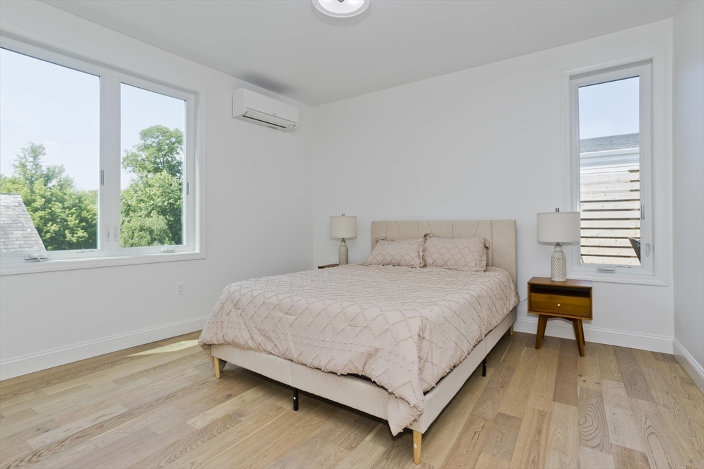 107 Williams St # 2C