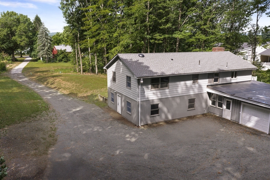 89 Sugarloaf St