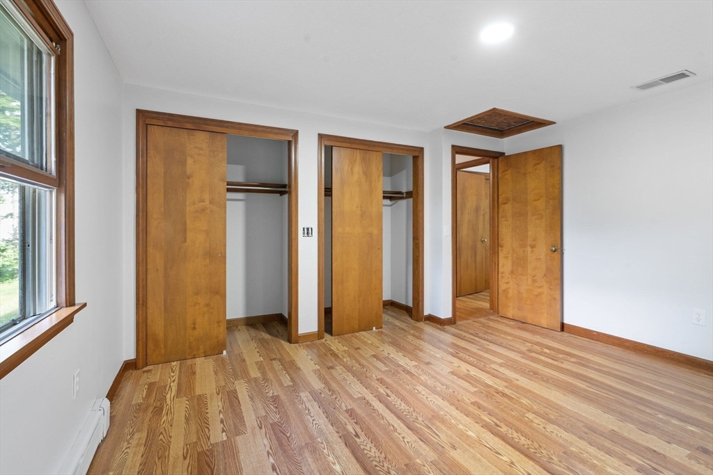 89 Sugarloaf St