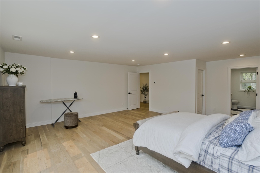 11 Woodland Lane