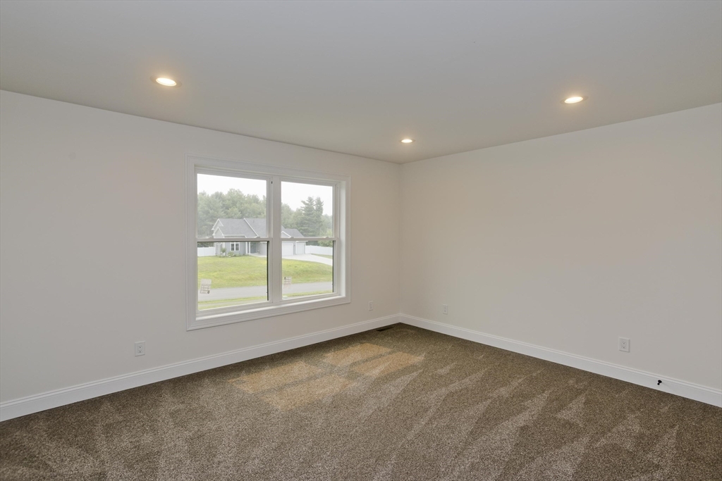 11 Woodland Lane