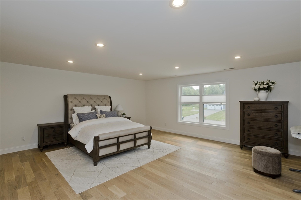 11 Woodland Lane