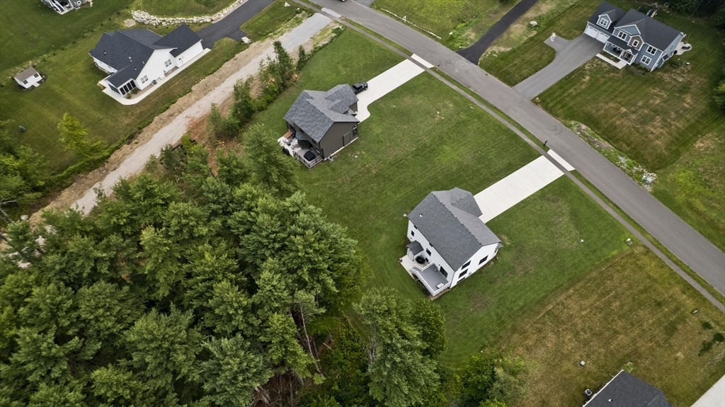 11 Woodland Lane