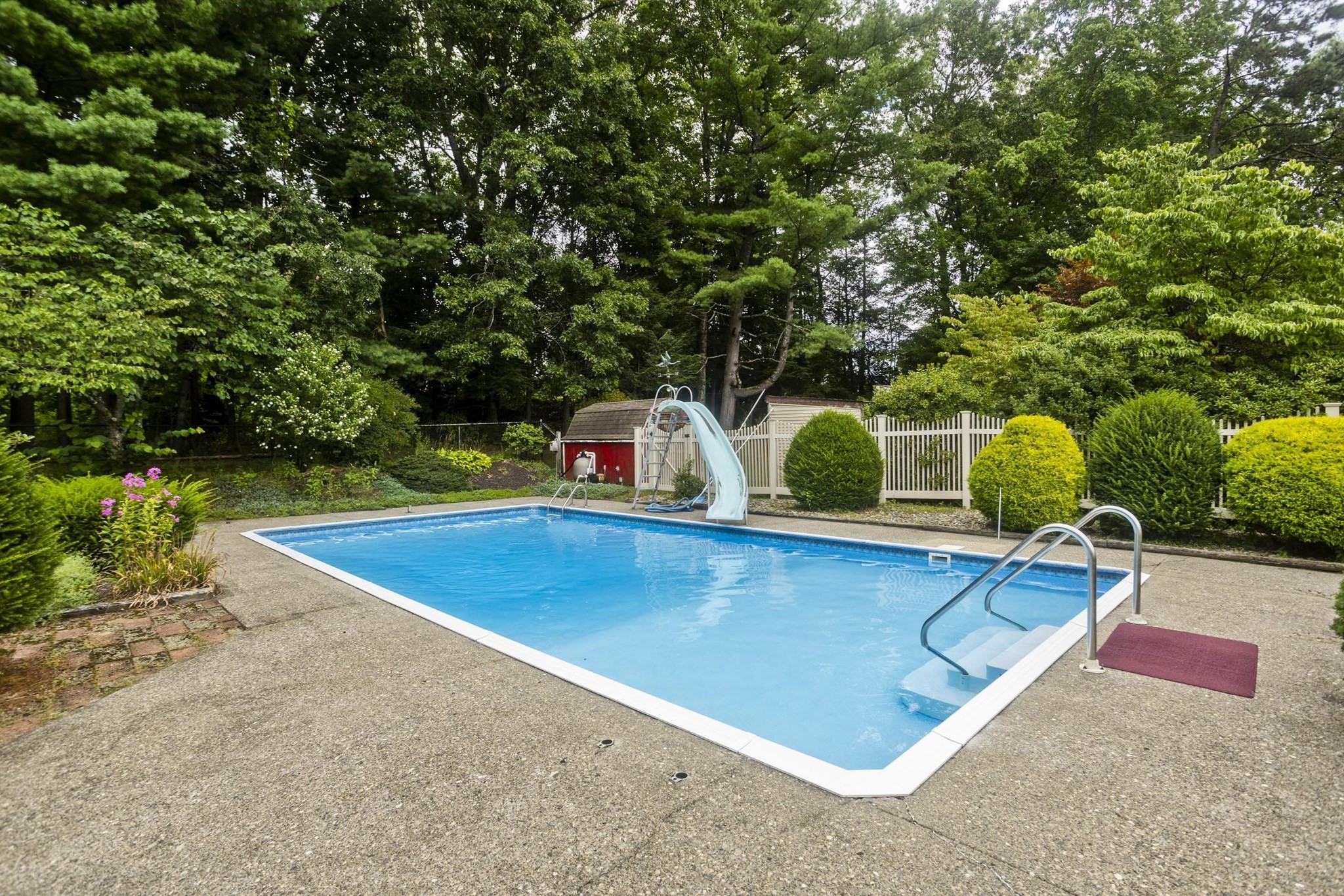 14 Sunset Dr