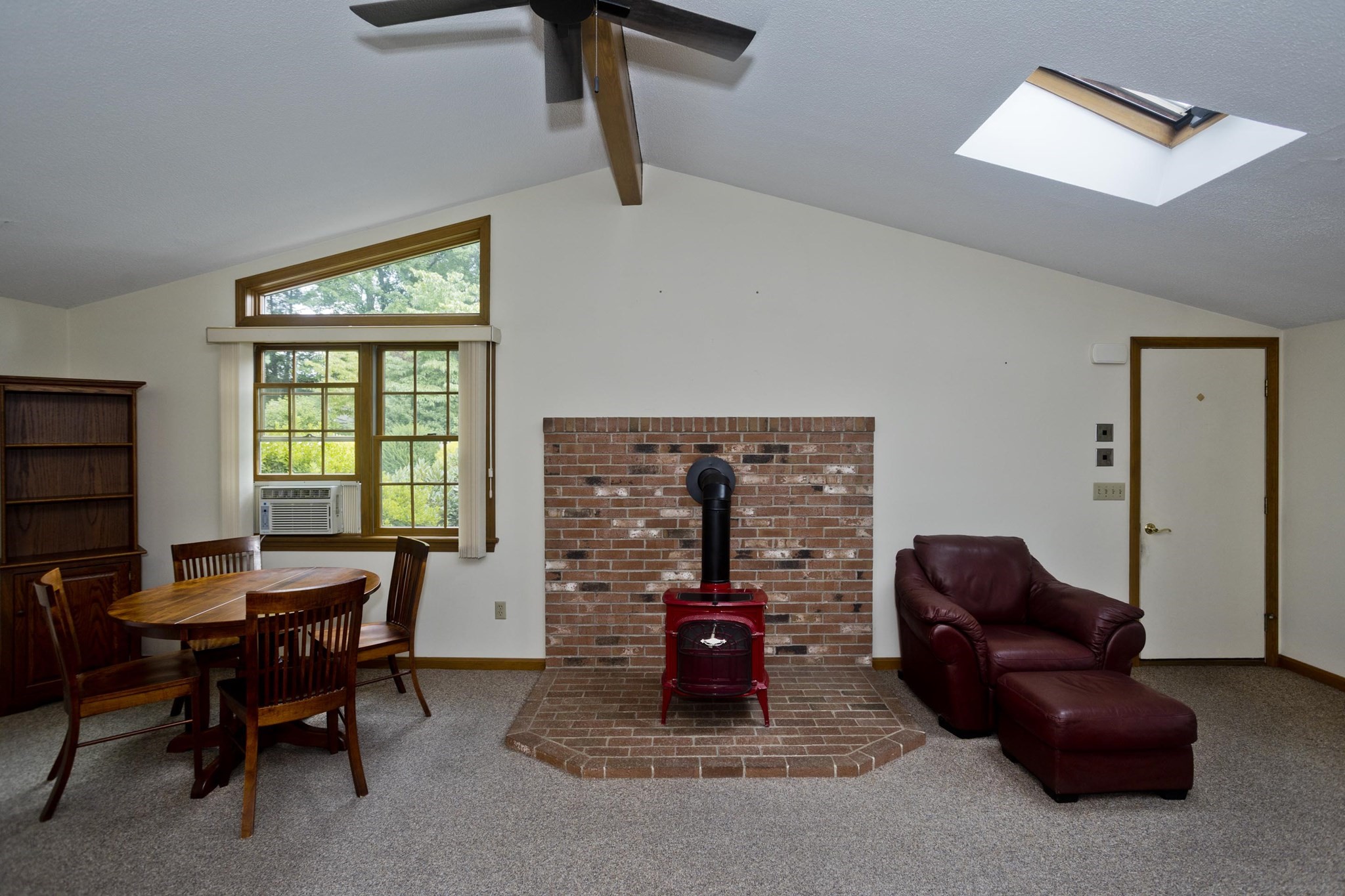 14 Sunset Dr