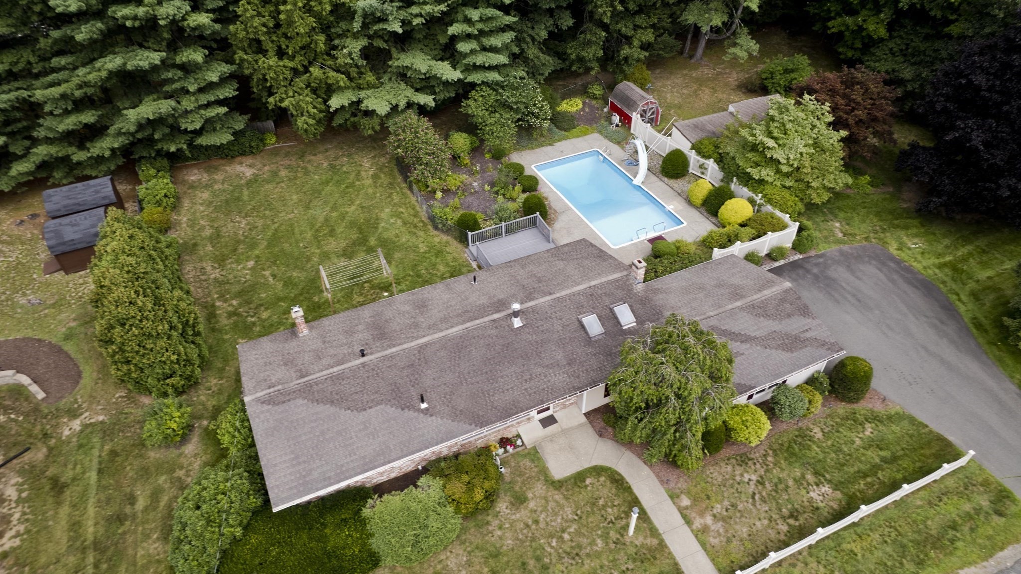 14 Sunset Dr