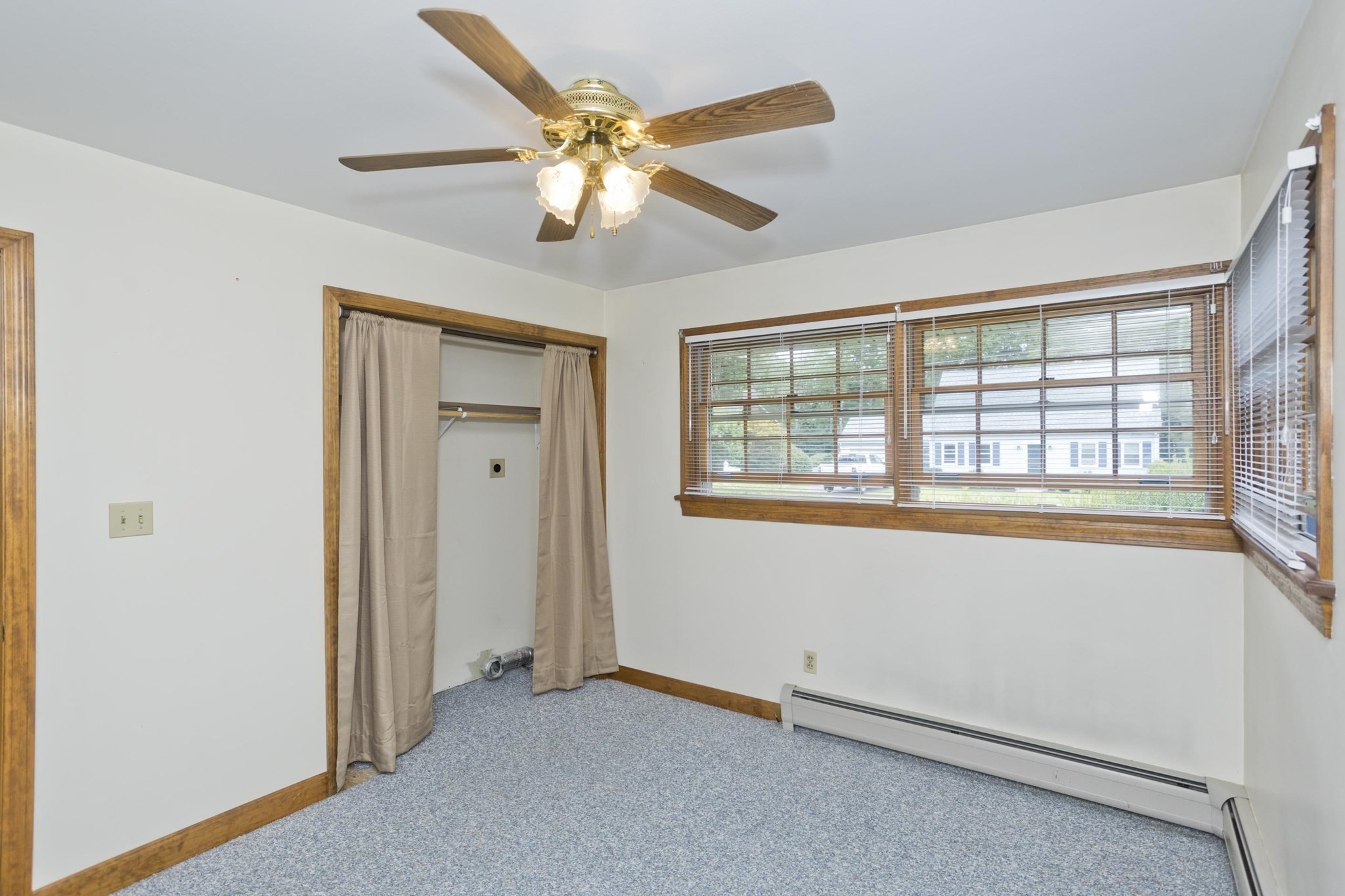14 Sunset Dr