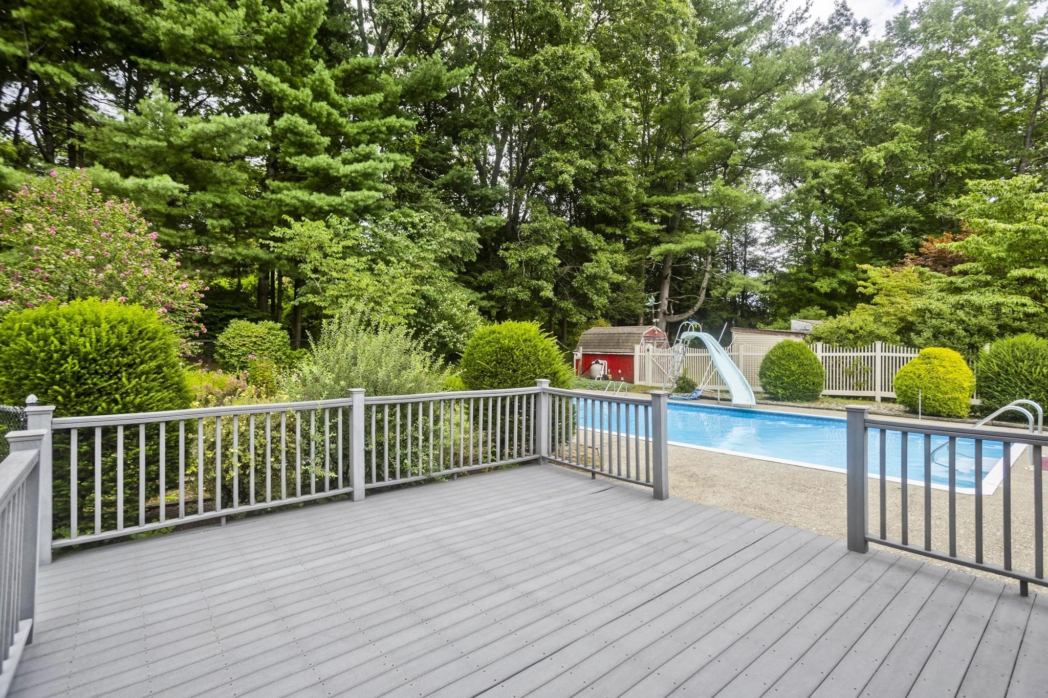 14 Sunset Dr