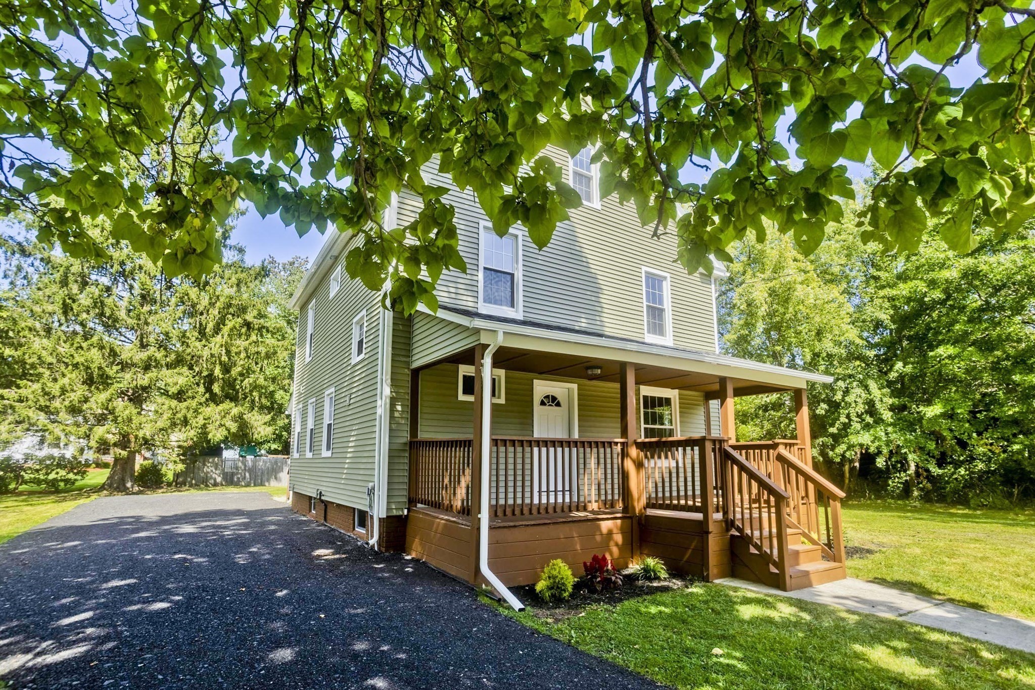 7 Lawndale Street
