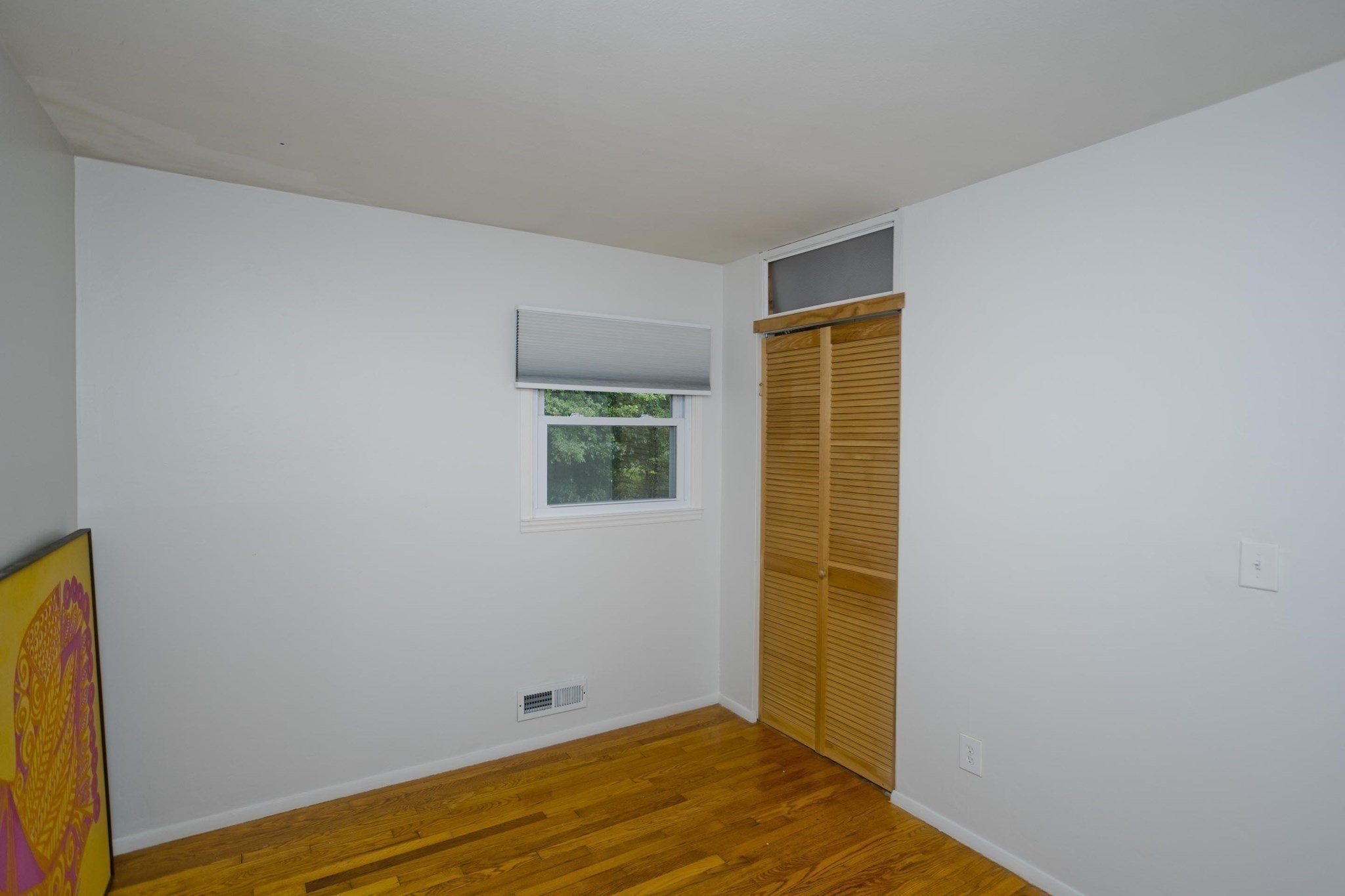 27 E Green St