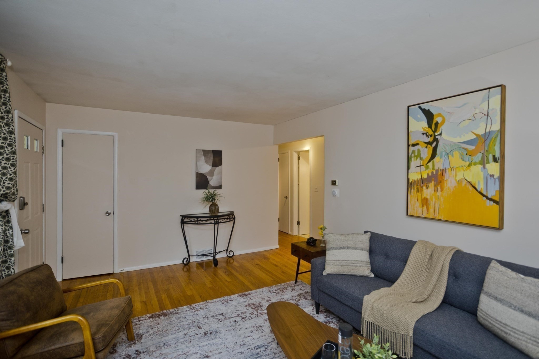 27 E Green St