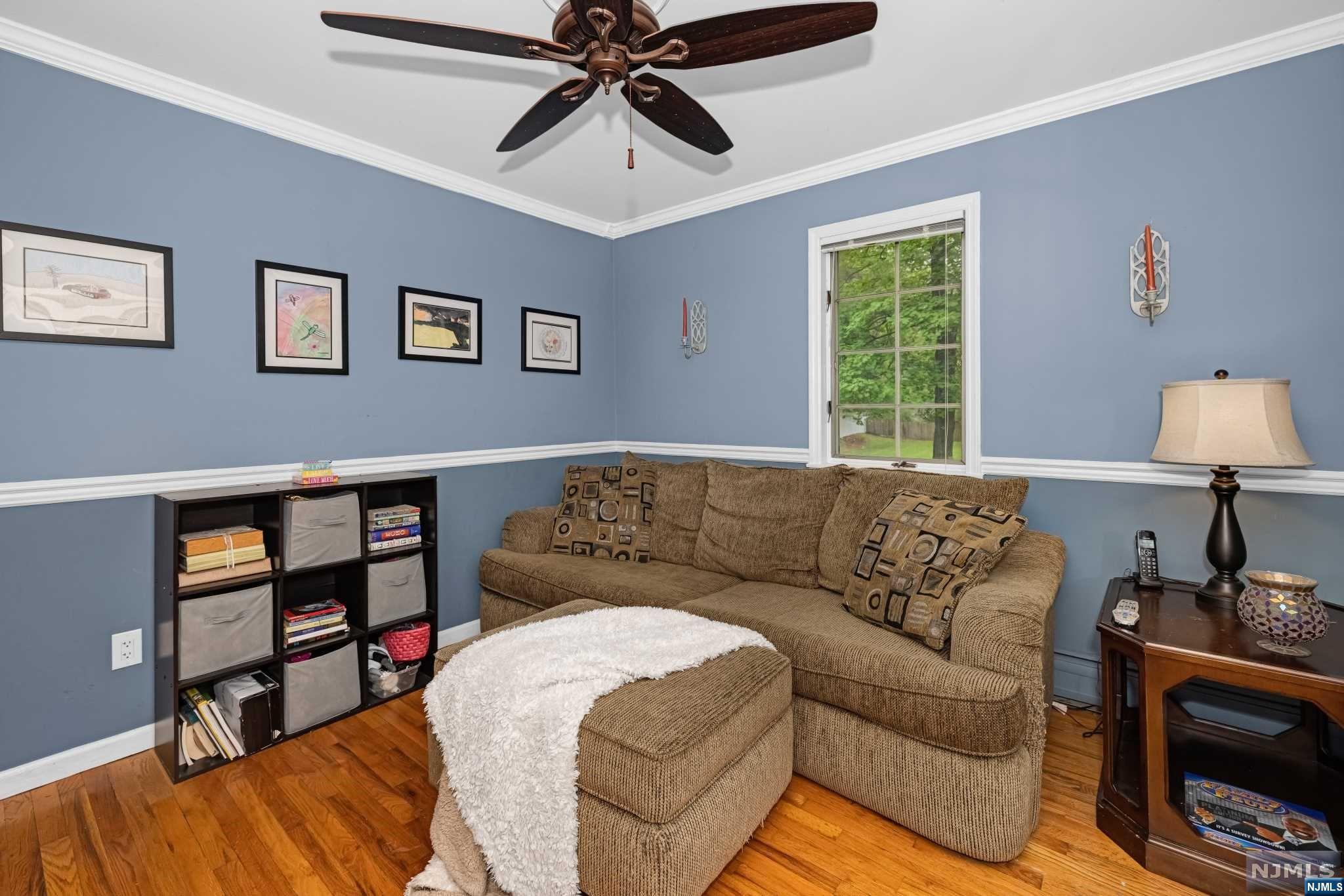 16 Leoson Parkway
