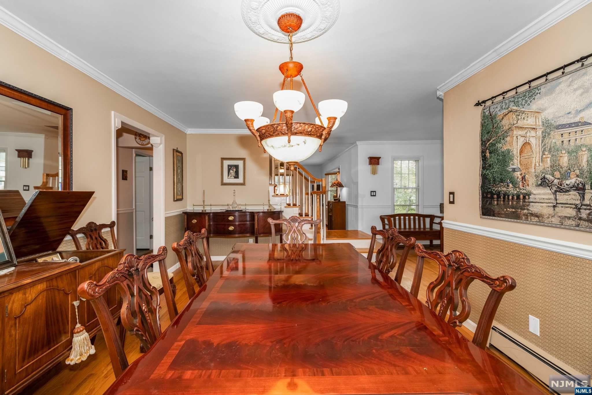 16 Leoson Parkway