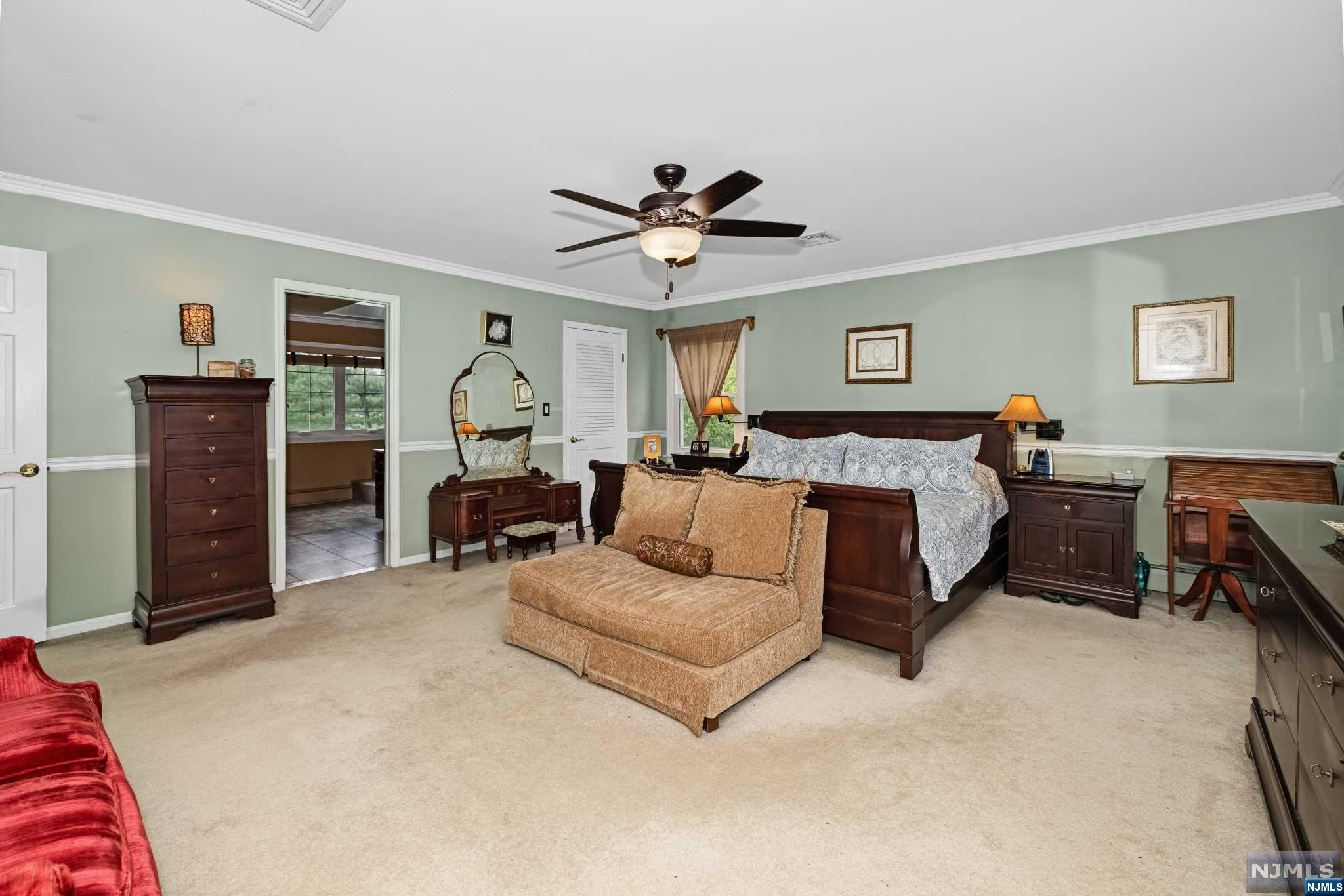 16 Leoson Parkway