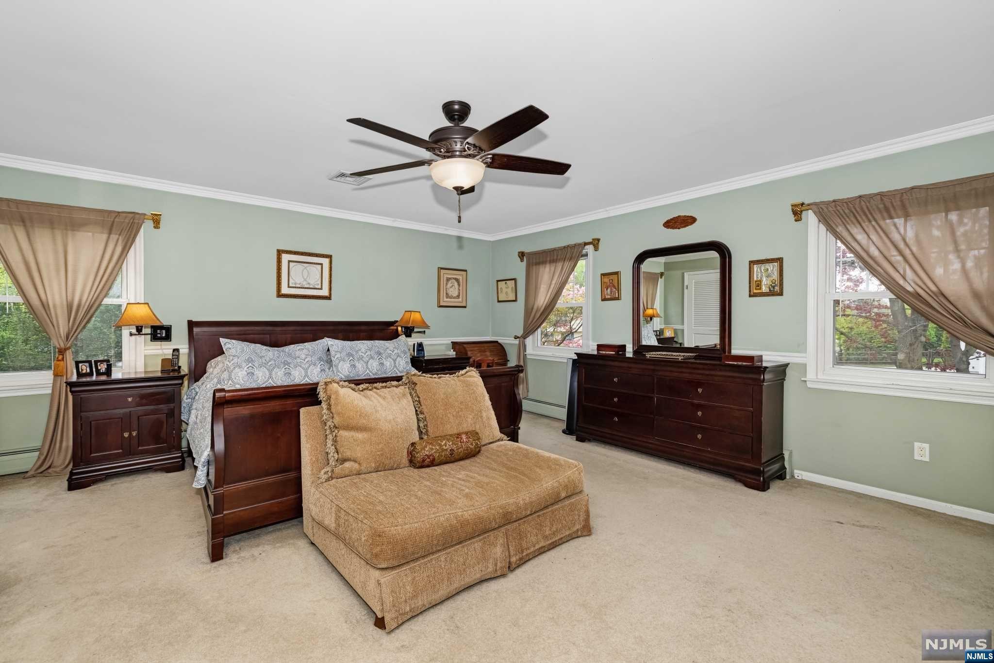 16 Leoson Parkway