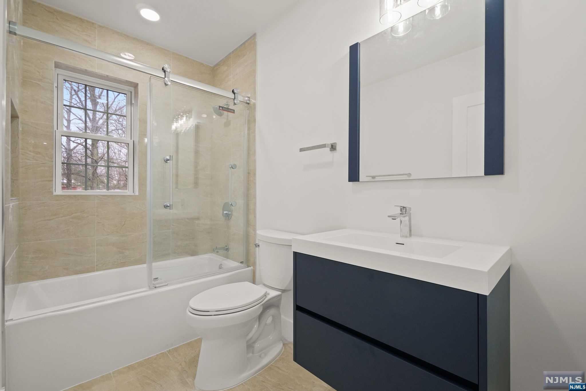 419 B Frances Lane