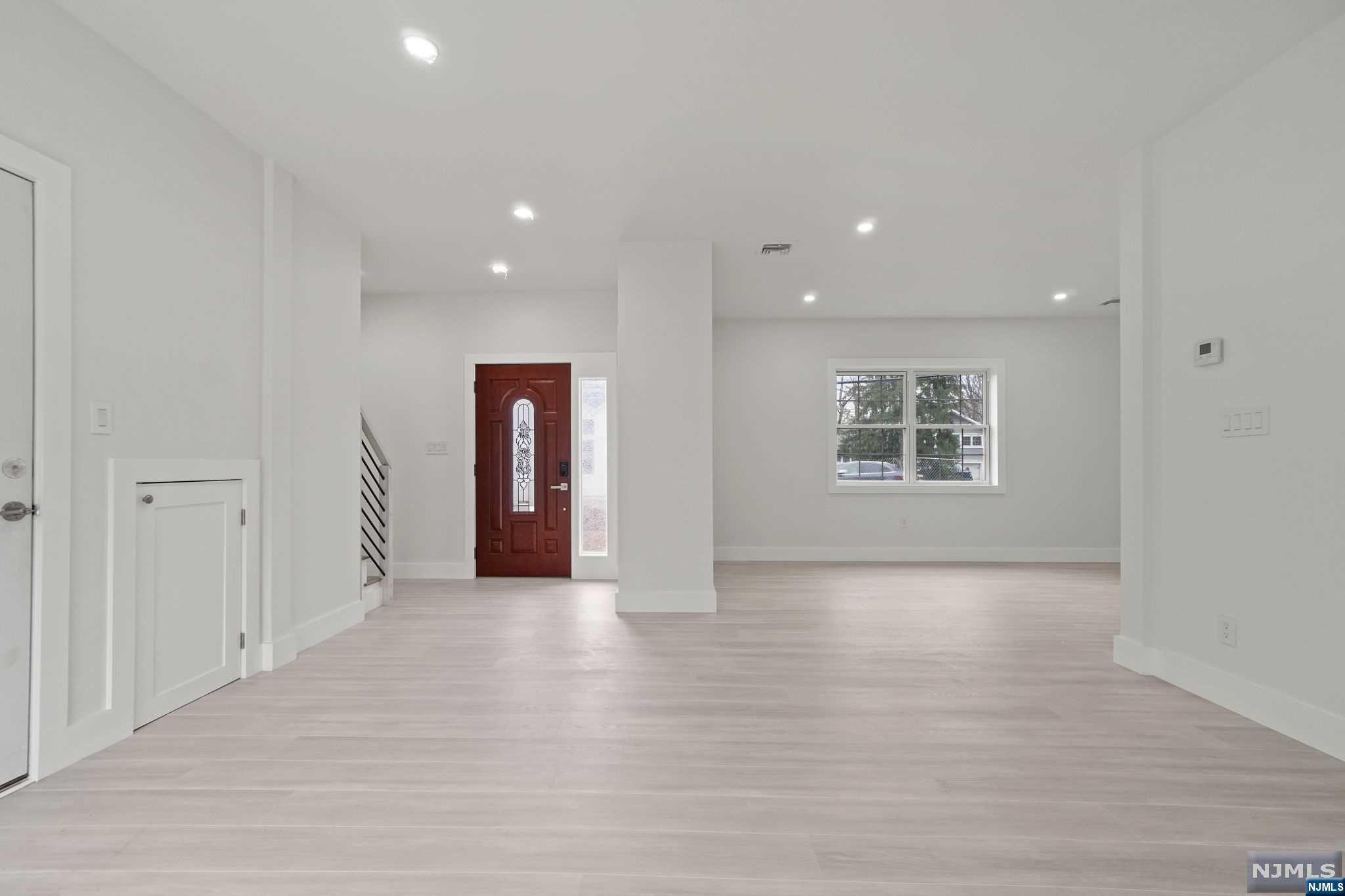 419 B Frances Lane