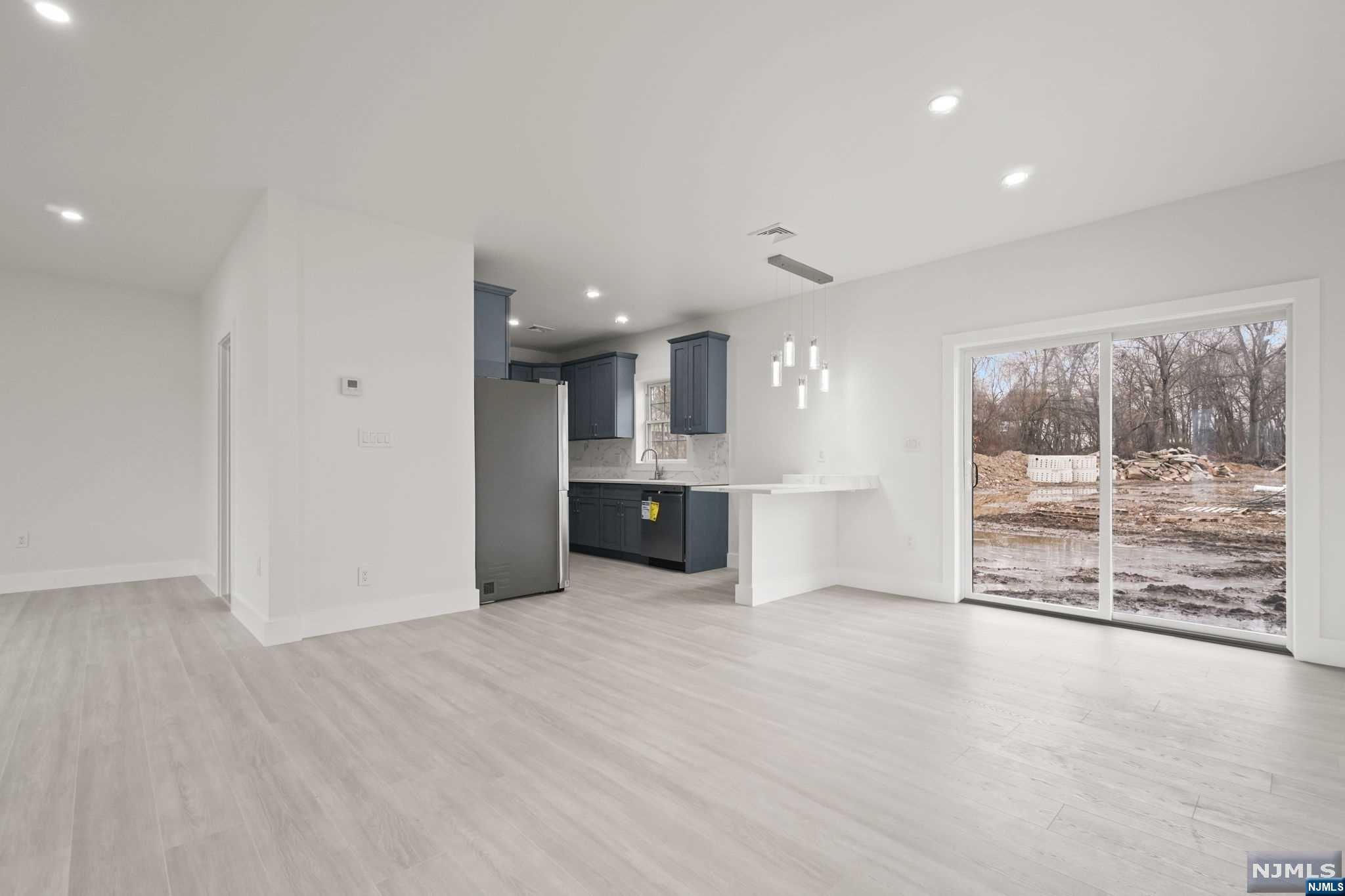419 B Frances Lane