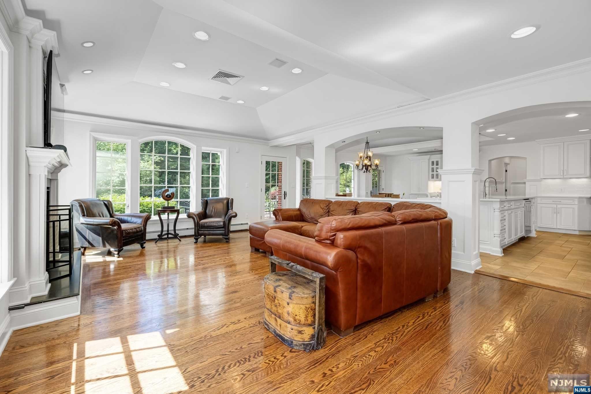 19 Pine Hill Road