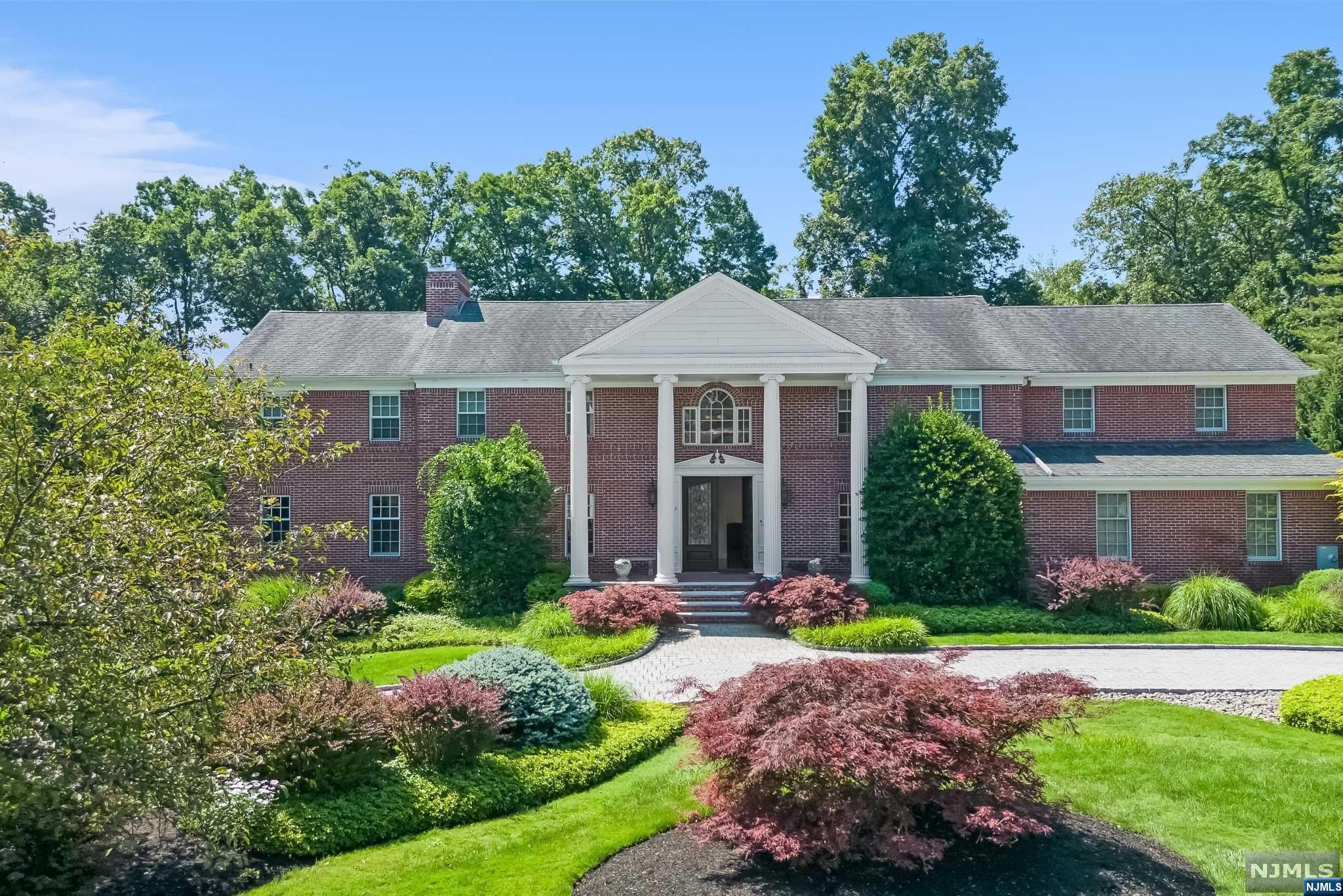 19 Pine Hill Road