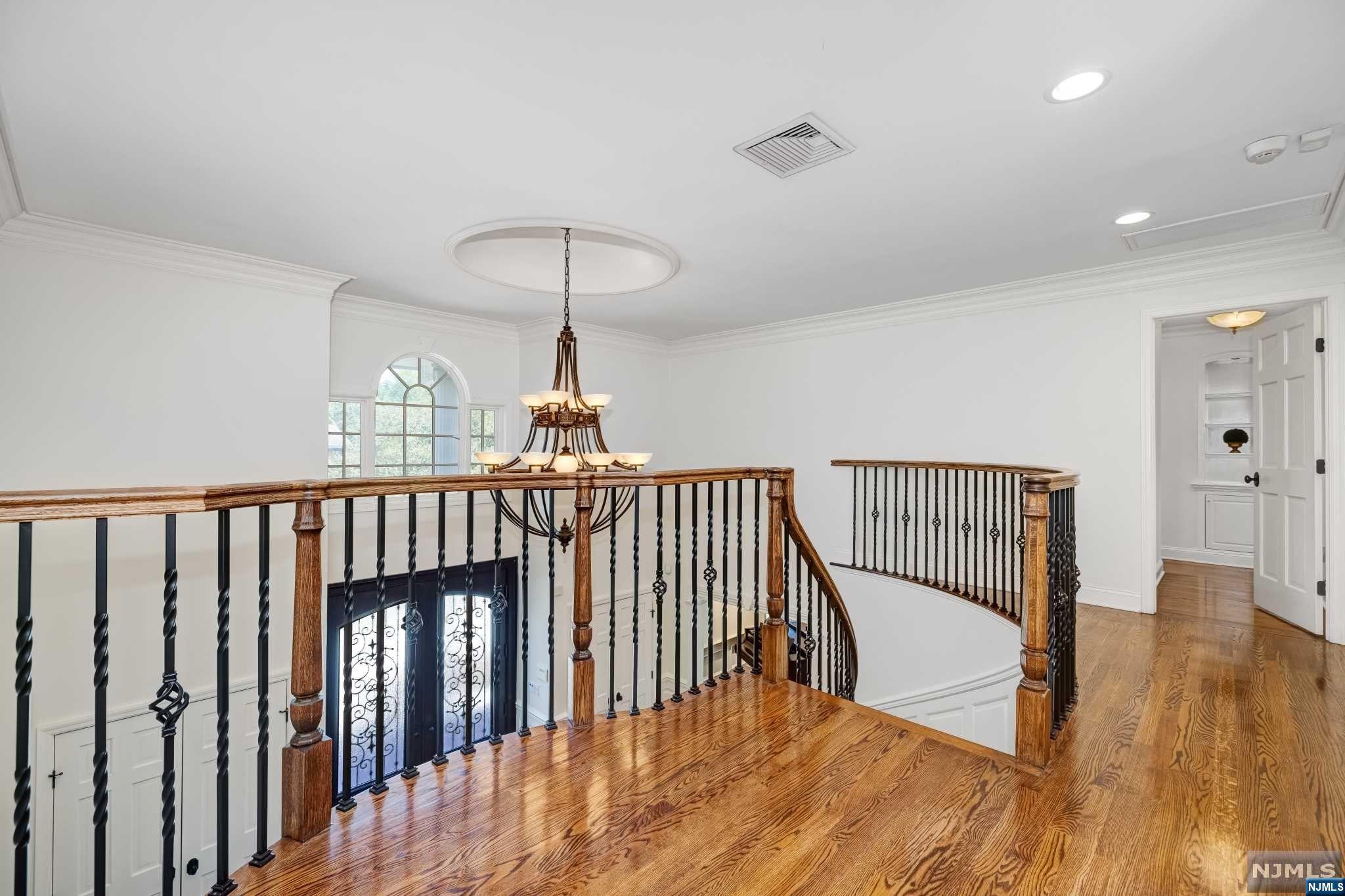 19 Pine Hill Road