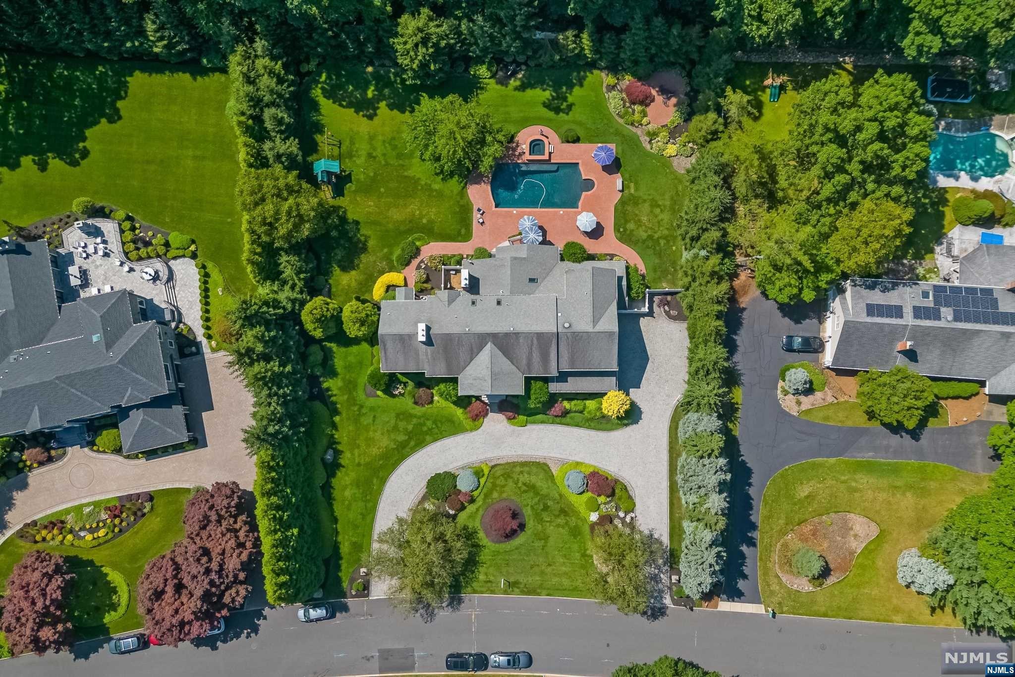 19 Pine Hill Road