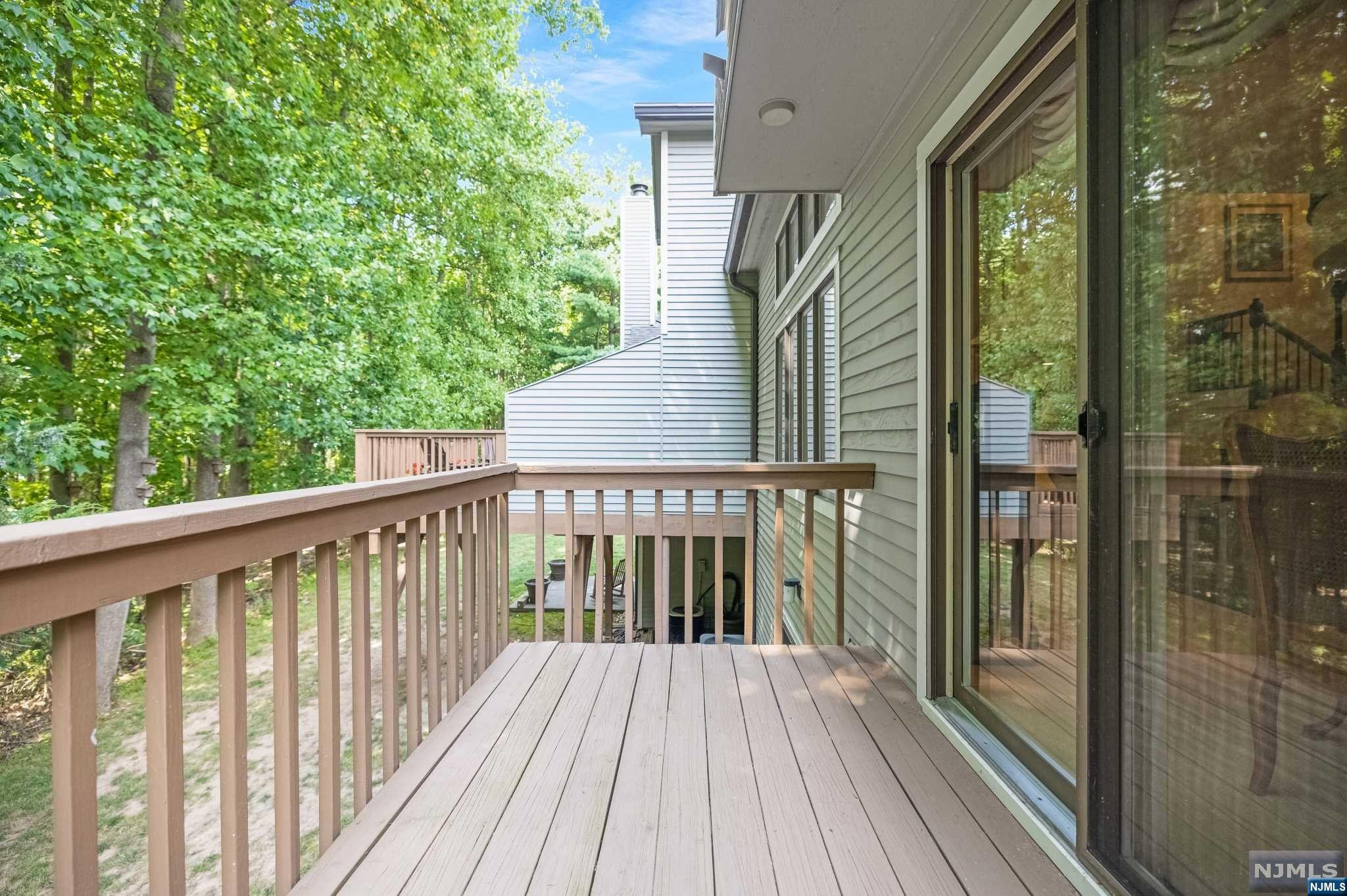 111 Lakeview Drive