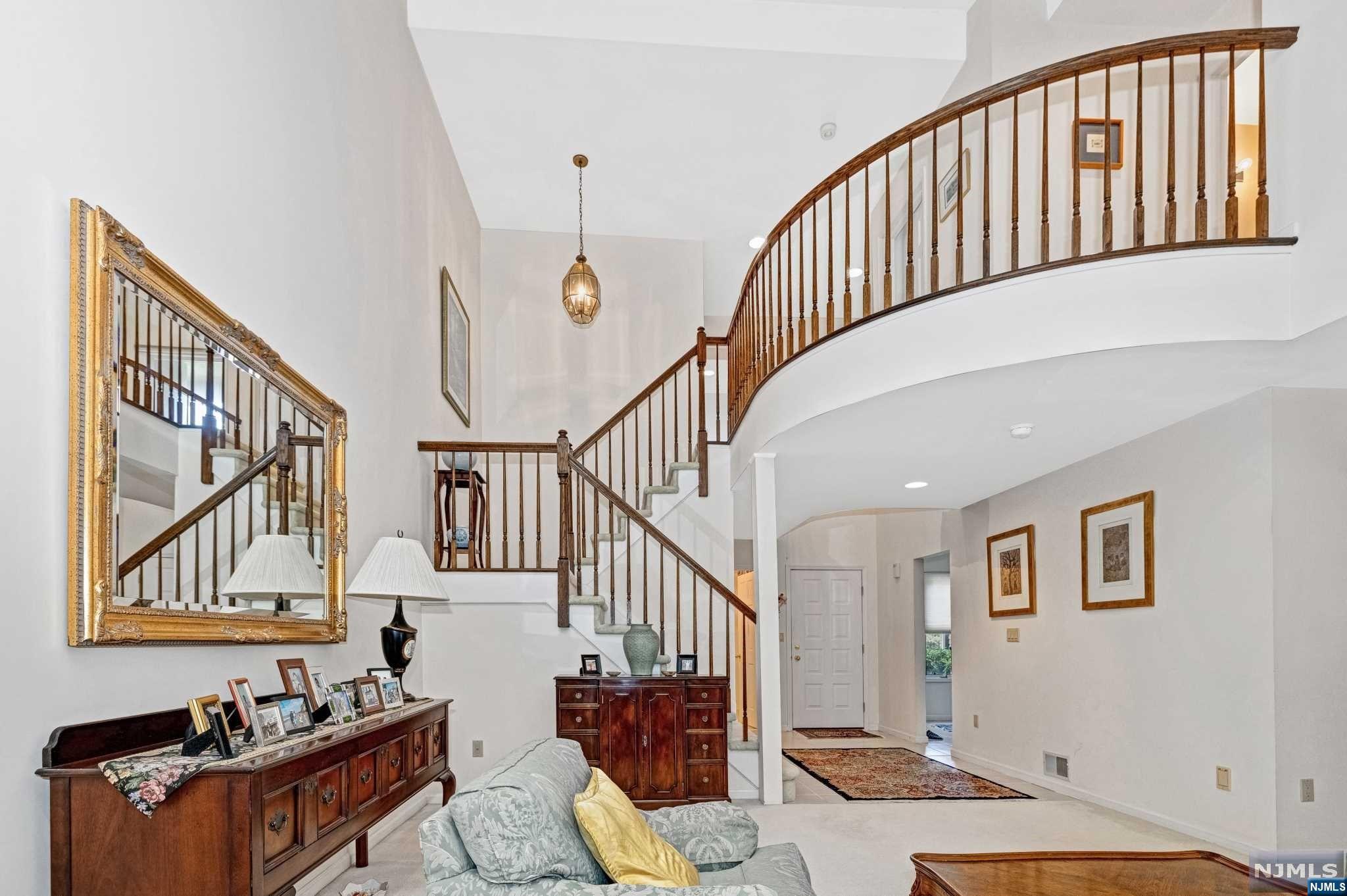 111 Lakeview Drive