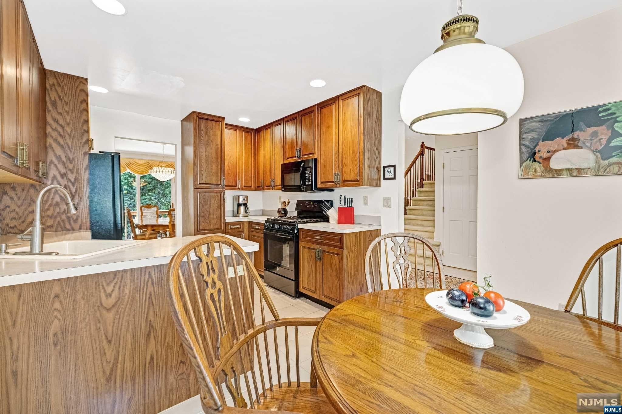 111 Lakeview Drive